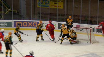 Junioři Vsetína prohráli s Porubou 3:4