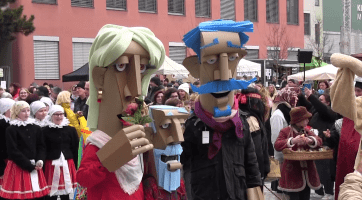 Součástí fašanku byly regionální trhy, otužilci i hudební vystoupení