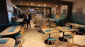 Restaurace v útrobách domu kultury je po rekonstrukci znovu otevřená