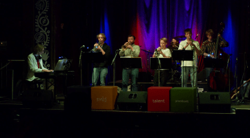 ZUŠ Slovácko pomohla koncertem chlapci s obrnou