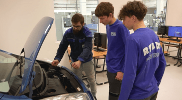 Studenti SPŠOA prožívali potřetí Den pro tvou kariéru 