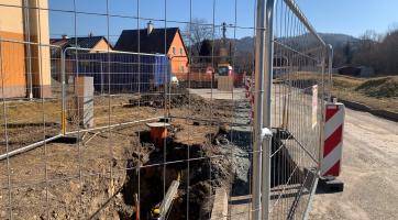 Na Lapači probíhají práce na přeložce plynu a rekonstrukci kanalizace
