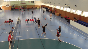 Volejbalový turnaj dospěl do finále