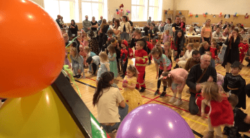 Karneval v Havřicích navštívily princezny, superhrdinové i víly 