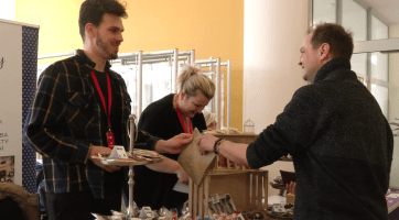 Velikonoční jarmark nabídl produkci chráněných dílen a dalších sociálních služeb