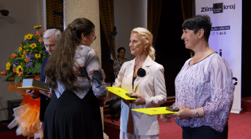 Kraj ocenil pracovníky ve školství za přínos pro výchovu mladé generace