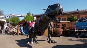 Pokřtěná pravěká monstra obdivovalo sedm tisíc návštěvníků oslav Dne Země