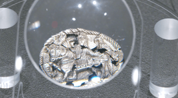 Klenotnice Velké Moravy nabízí novou výstavu plnou originálních šperků