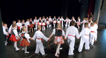 Maminky dojala krásná vystoupení dětí