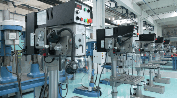 SPŠOA otevřela zmodernizované dílny, připraví žáky na nové trendy ve výrobě