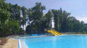 Otrokovické koupaliště zahájí sezónu tento pátek. Jaké bude vstupné?