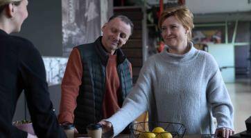 Zlín plný zločinů a tajemství. Nová řada krimi seriálu zavede diváky do divokých devadesátek