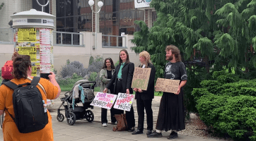 Školní akce Holka v saku, kluk v sukni vyvolala ve Vsetíně rozruch