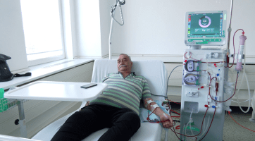 Dialyzační středisko slaví 20 let, drží rekordy v domácích dialýzách i transplantacích
