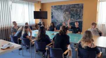 Ve Vsetíně se rozloučili s deváťáky a ocenili nejlepší studenty