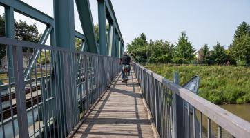Kvůli rekonstrukci se uzavře lávka na železničním mostě na trati Kroměříž - Zborovice