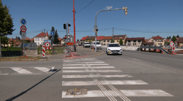 V polovině července začnou práce na úpravě komunikací Svatojiřského nábřeží