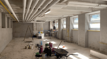 ZŠ Trávníky bude mít nové žákovské šatny s uzamykatelnými skříňkami