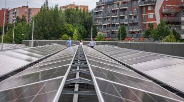 Na střeše Domova pokojného stáří na Jižních Svazích vznikla solární elektrárna