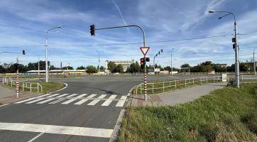 Práce na modernizaci křižovatek pokračují v Loukách a Malenovicích