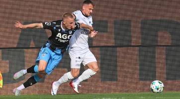 Parádní otočka Slovácka. První výhru trefil Krmenčík, hostující brankář fatálně chyboval