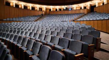 Zlínské divadlo vyhlíží jubilejní 80. sezonu. Prázdniny jsou ve znamení technických úprav