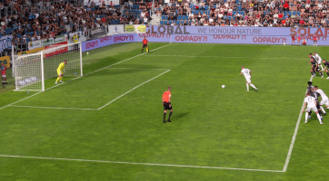 Slovácko pražskou Slavii o body neobralo. Daníček zahodil penaltu v nastavení