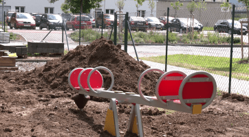 Děti z Pastelky si první školní den užijí na novém hřišti 