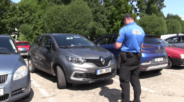 Uchazeči o práci strážníka mohou získat sto tisíc korun