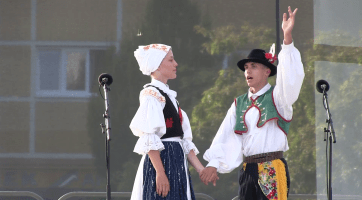 Během Veselského večera zvali stárci na hody