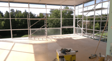 Mateřská škola Otrokovice se po krupobití dočká nové střechy