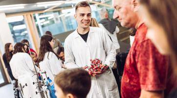 Zlínská Noc vědců nabídne experimenty, workshopy i soutěžní šifrovačku 