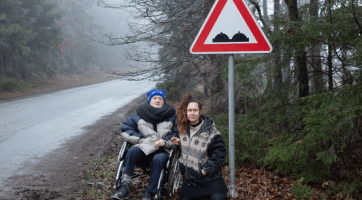 Krajská galerie ve Zlíně zahájí podzim výstavou umělkyň, které pečují o své blízké