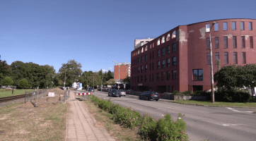 Další úsek smíšené stezky pro cyklisty a pěší je na dohled