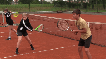 Zrekonstruované kurty v Uherském Ostrohu budou sloužit oddílu i veřejnosti