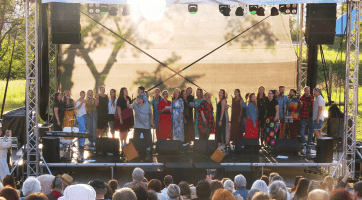 Svatý Pluk oslavil třicet let existence