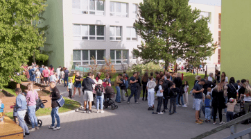 Areál základní školy TGM prokoukl, má nové hřiště i zahradu