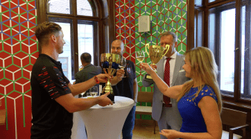 Spolky a organizaci si slavnostně převzaly dotační smlouvy