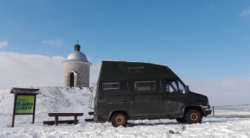 Knihovnice o víkendech cestuje s hranou