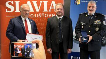 Petr Jordán ze Zlína získal ocenění za záchranu života. Vysílenou ženu vyvedl z nočního lesa