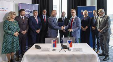 Kraje slaví 25 let, čeští a slovenští hejtmani posilují spolupráci