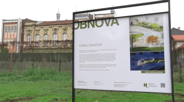 Naplno se rozeběhly práce v parku na Sadové ulici