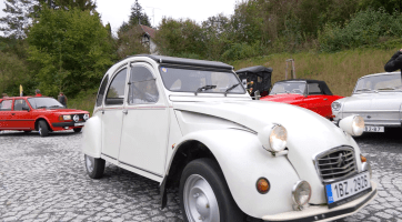 Cílové jízdy Slováckého Veteran Car Clubu se zúčastnilo přes 60 veteránů