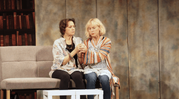 Komedie Mimo mísu s Danou Batulkovou a Veronikou Freimanovou