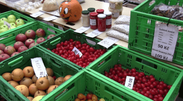 Farmářským a bleším trhům v Hodoníně končí sezona