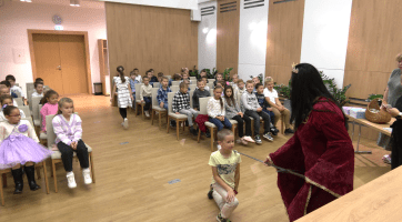 Otrokovičtí druháci byli rytířským mečem pasováni do světa čtenářů