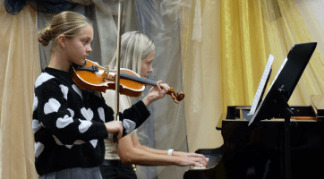 Žáci hudebního oboru ZUŠ vystoupili na svém premiérovém koncertě