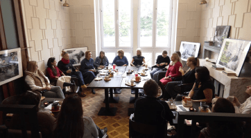 Výstava K smrti dobrý kafe pojednává o péči na konci života