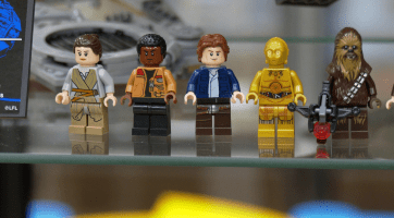 Naproti majáku je otevřená stálá výstava modelů ze stavebnice Lego