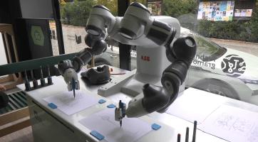 Mobilní laboratoř EDU Lab představila rožnovským školákům nejmodernější technologie